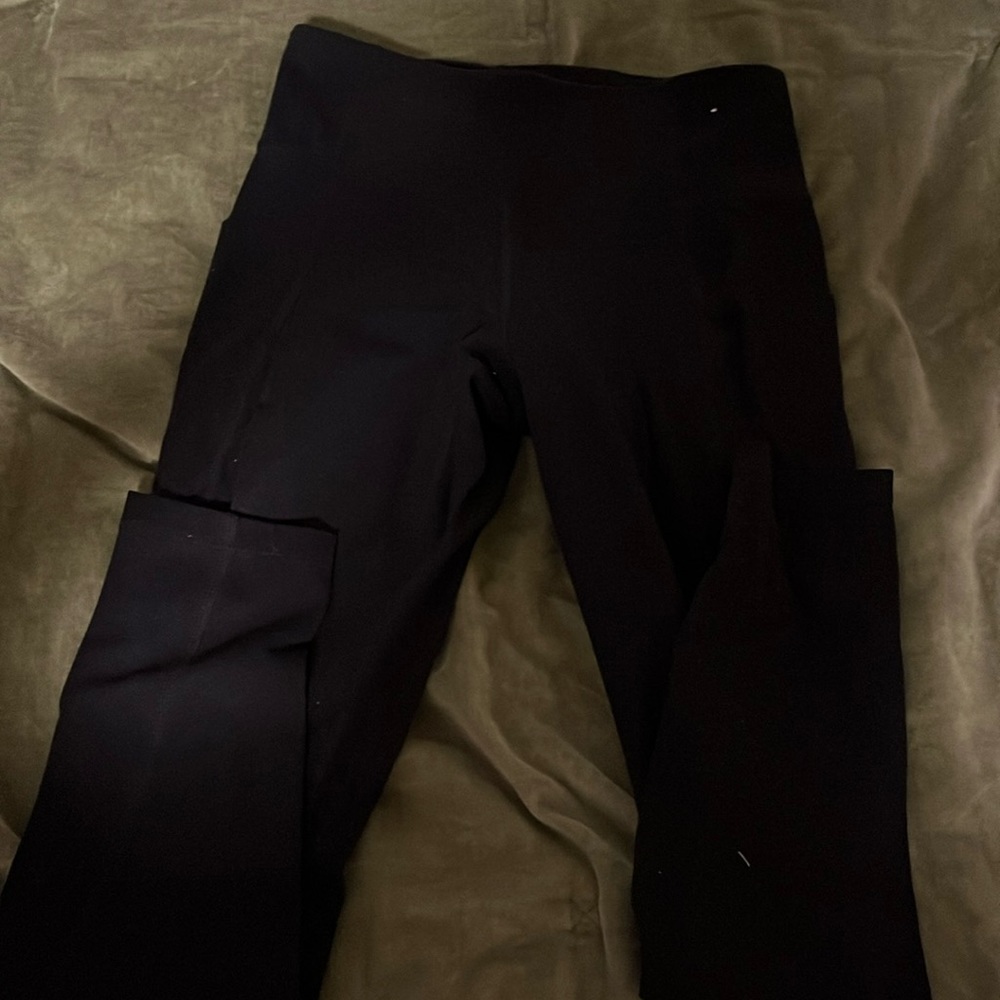 Black leggings size small